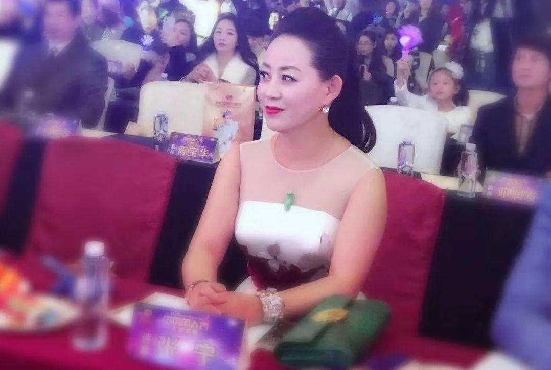 澳门六叔公论坛成功人士揭秘，那些闪耀的人物，澳门六叔公论坛成功人士揭秘，闪耀人物的背后故事